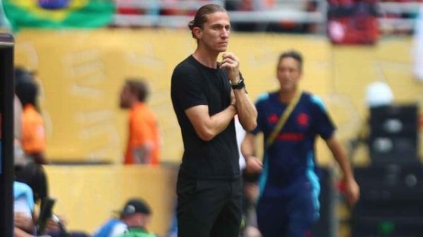 在线配资门户官网 2比4 南美欧洲差距大 菲利佩·路易斯成世界名帅?